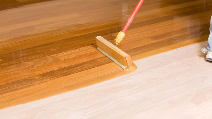 How Do You Apply Varathane Polyurethane To Floors? Top Woodworking Advice